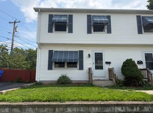 4 Hyde Ave #4, Pawtucket, RI 02861