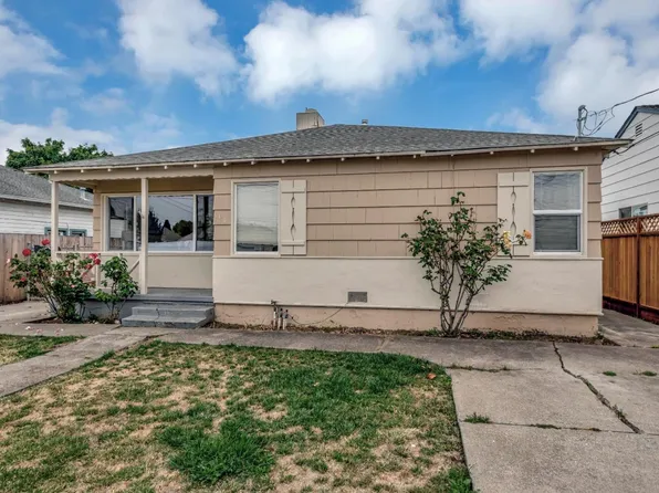 107 Prague St, San Mateo, CA 94401
