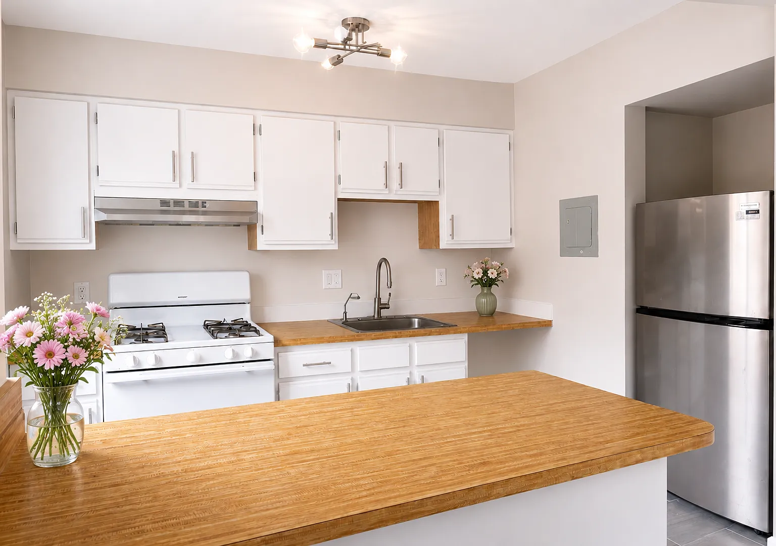 2026 Move-In Special $500 Lease Signing Bonus!! Affordable 2-Bedroom Apartment In Southwest Dc !! — Photo 2