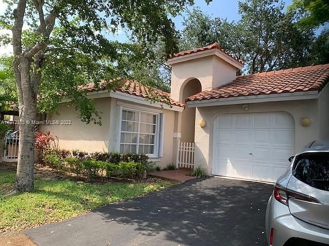 1st image of 1340 Seagrape Cir #1340