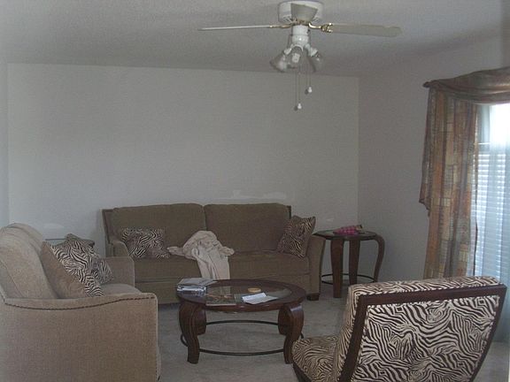 5th image of 4621 Willamette Cir