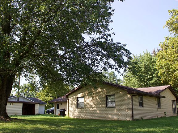 2nd image of 11234 Roberts Rd