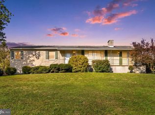 344 Rich Valley Rd, Carlisle, PA 17015