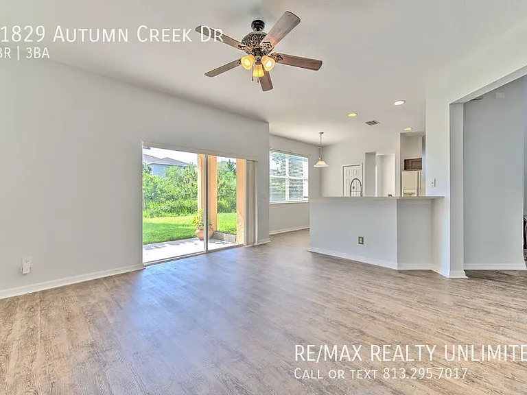 11829 Autumn Creek Dr — Photo 3