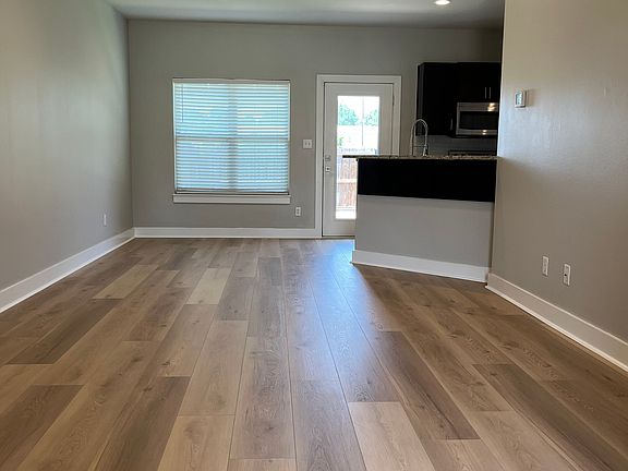 5th image of 10660 Brothers Ln #A