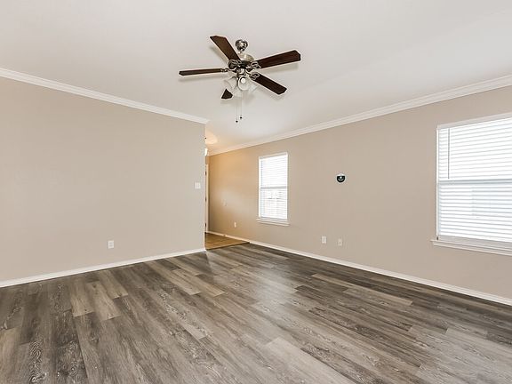 3rd image of 2105 Charmion Ln
