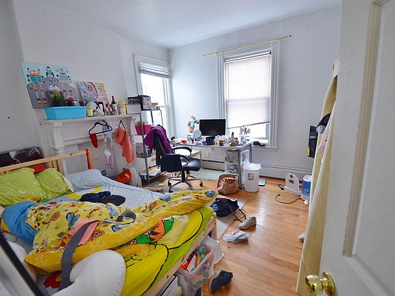 2nd image of 35 Brookline St APT 12B
