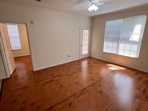 2nd image of 2049 Tizewell Cir APT 1102