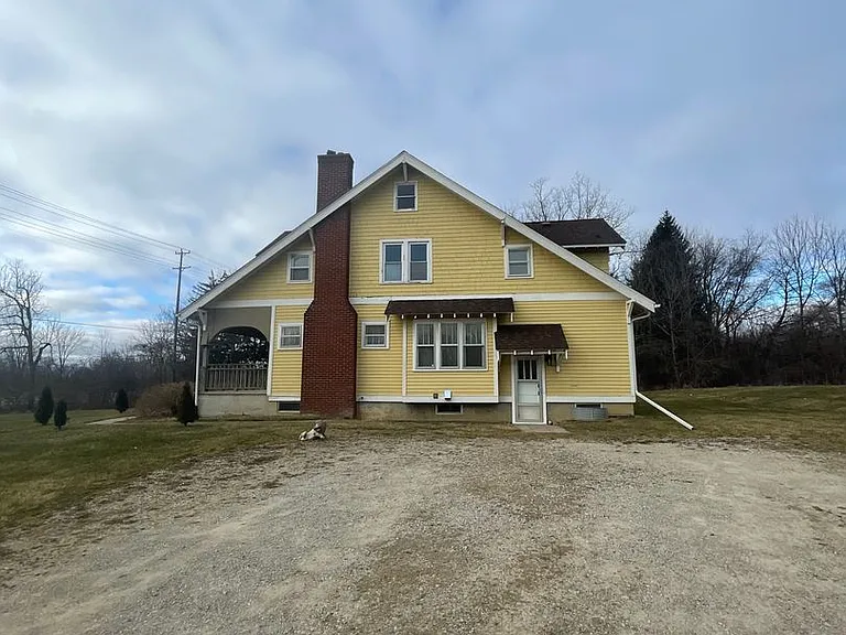 2852 Waters Rd — Photo 49