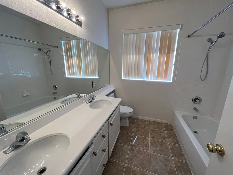 10319 Splendor Ridge Ave — Photo 10