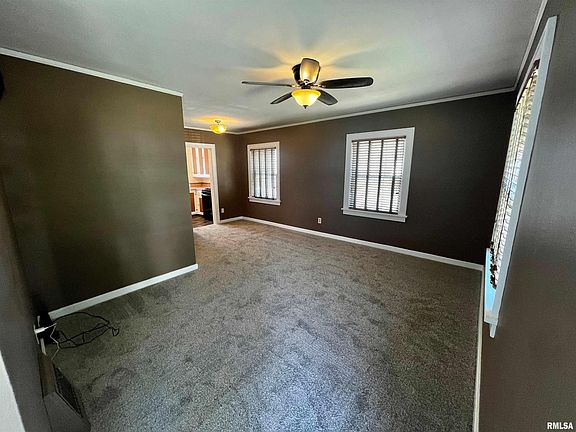4th image of 1318 W Margaret Ave