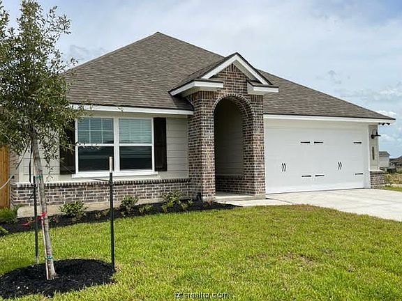 2nd image of 3165 Charge Ln
