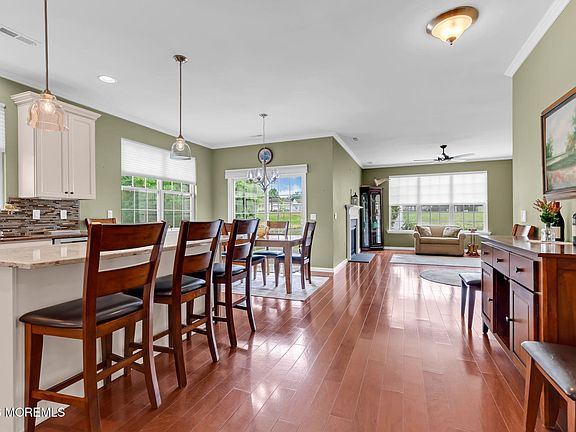 5th image of 12 Winding River Court