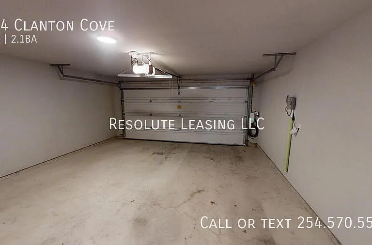 904 Clanton Cv — Photo 31