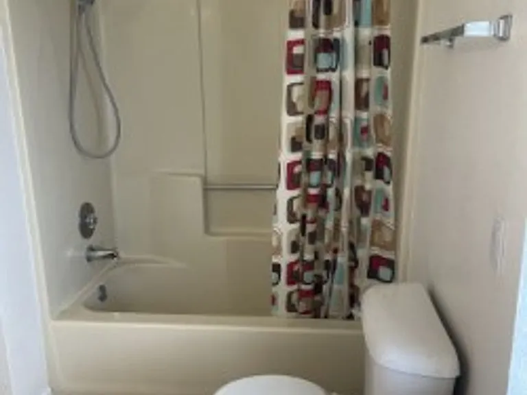 2543 Inverness Dr — Photo 22