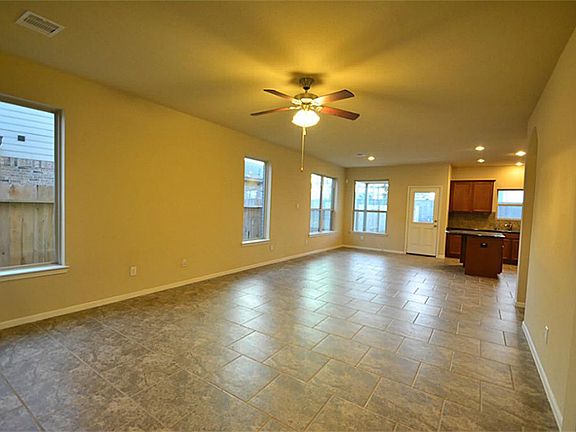 4th image of 11615 Lantana Reach Dr