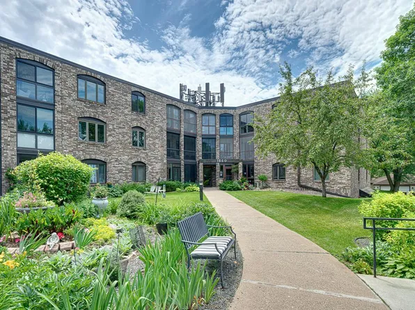 1860 Eagle Ridge Dr #W307, Mendota Heights, MN 55118