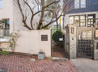 4 Rainey Ct, Philadelphia, PA 19103