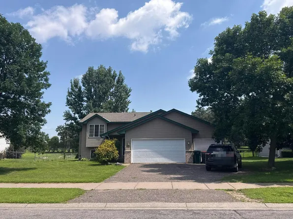 9166 Farmstead Ave, Monticello, MN 55362