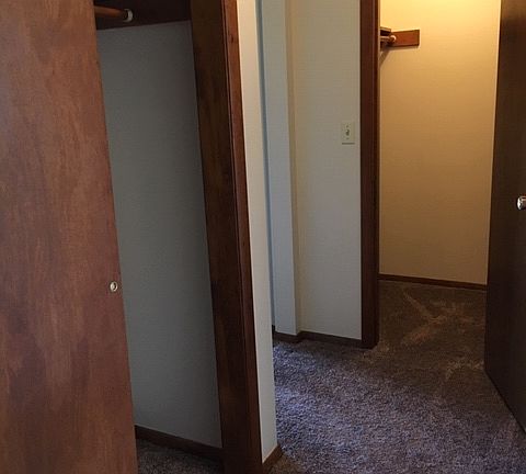 4th image of 2818 Lamar Ave