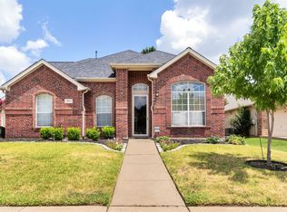 1011 Tanglewood Dr, Mansfield, TX 76063