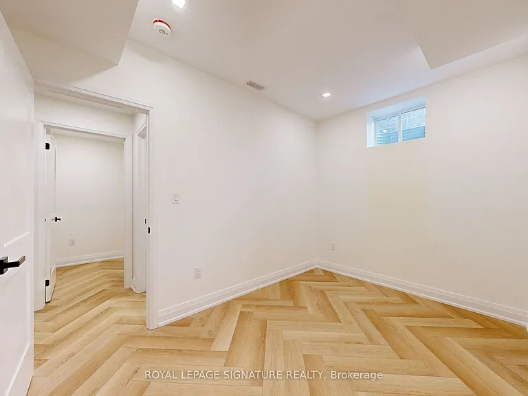 3028 William Cutmore Blvd #BASEMENT — Photo 13