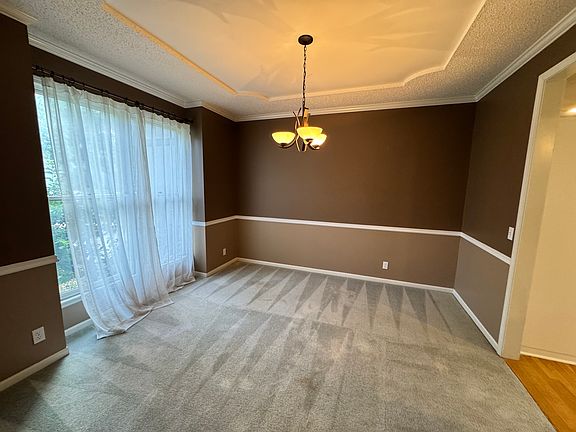 5th image of 10412 W 131st St