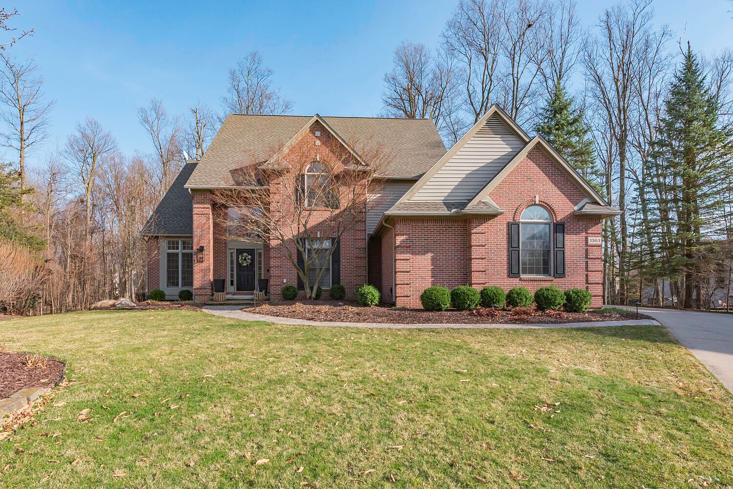 1363 Whispering Maples Ct, Ann Arbor, MI 48108 | Zillow