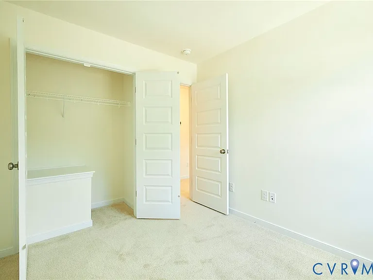 214 Greenpark Rd — Photo 30
