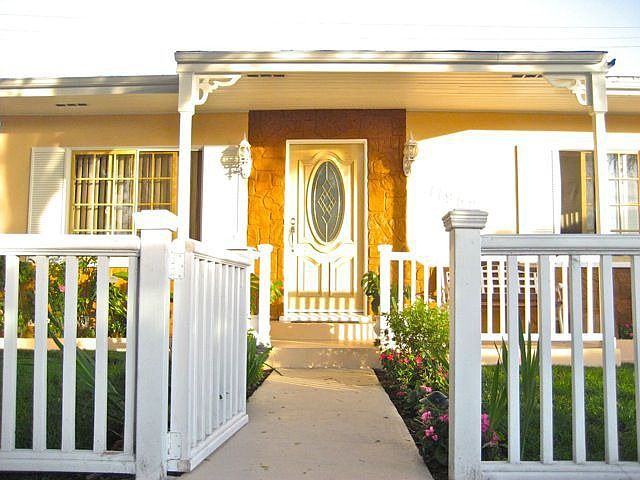 1st image of 11952 Culver Dr