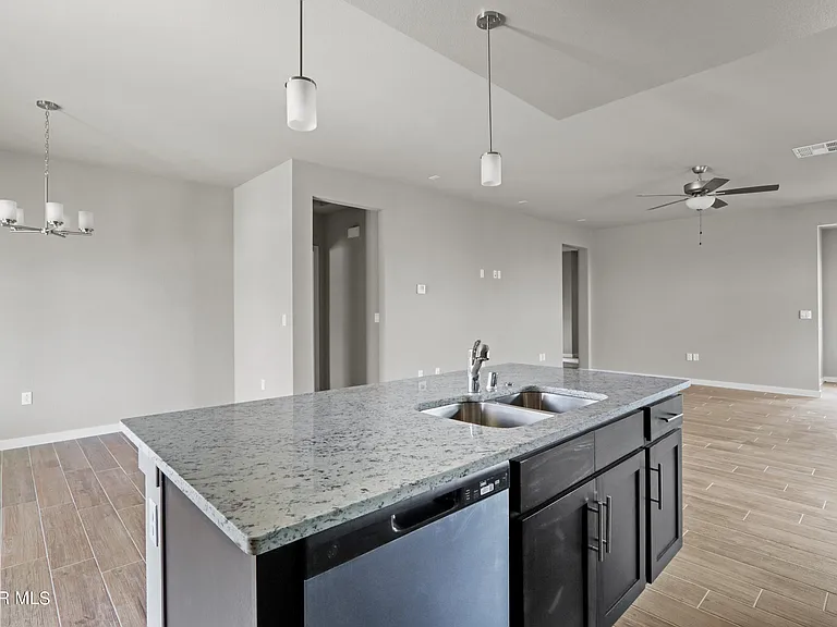 348 San Jose Ct — Photo 11