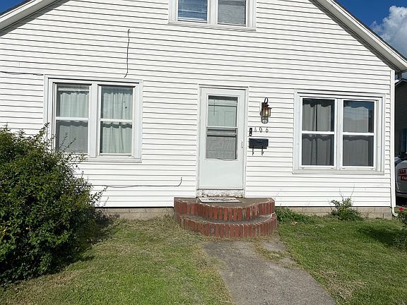 2nd image of 406 S Douglas St