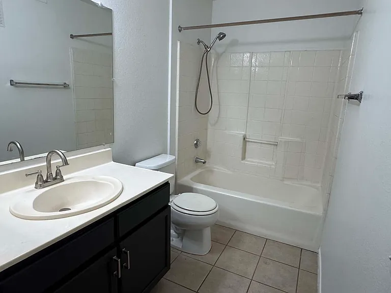 3115 Casey Dr #201 — Photo 20