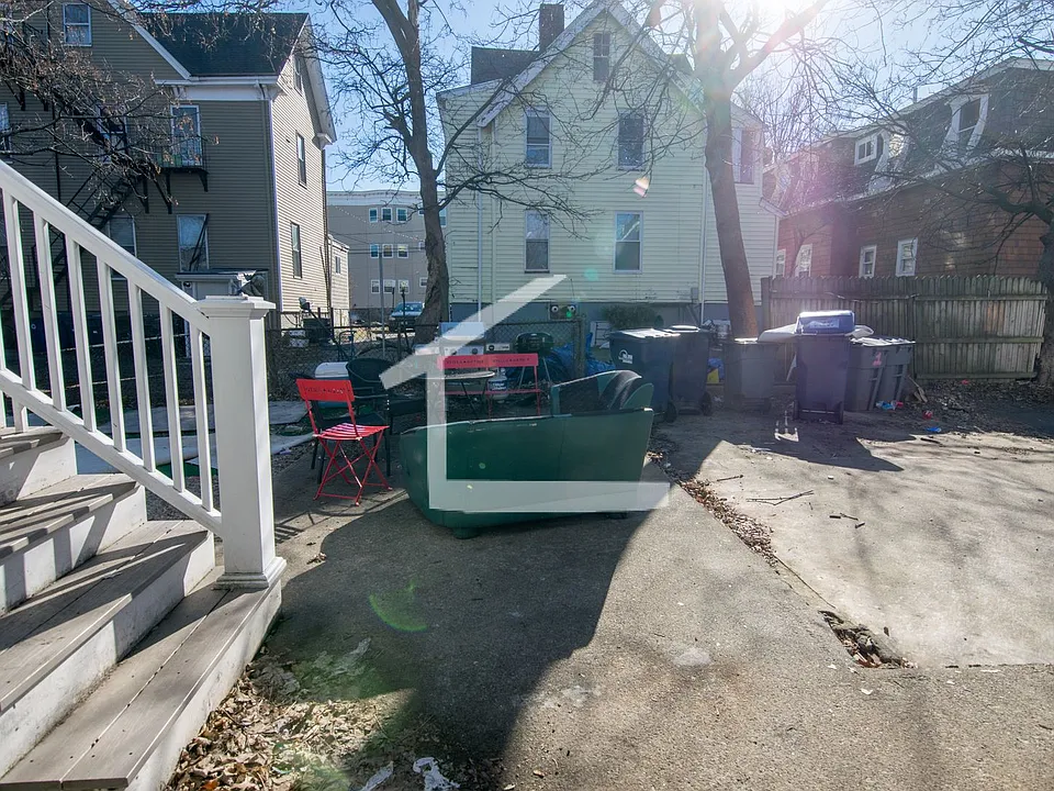 35 Pratt St
