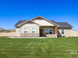 12454 Nighthawk Ln, Melba, ID 83641