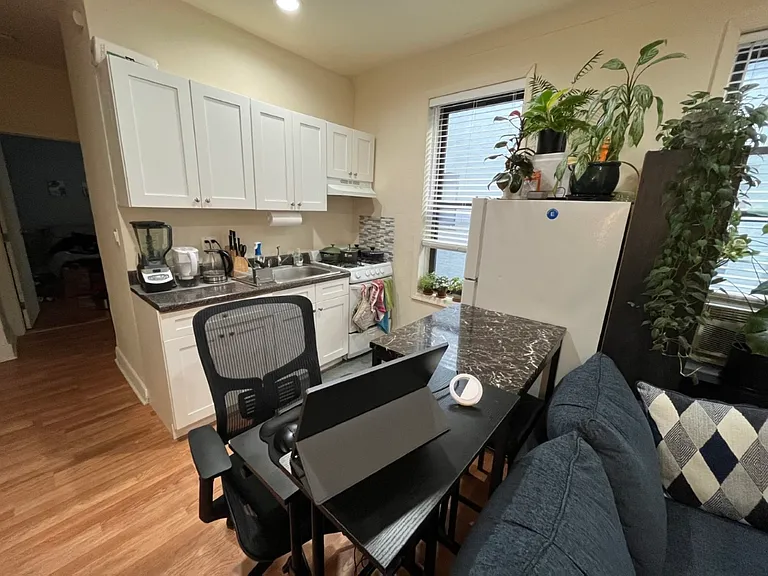 23-28 31st Ave #8 — Photo 7