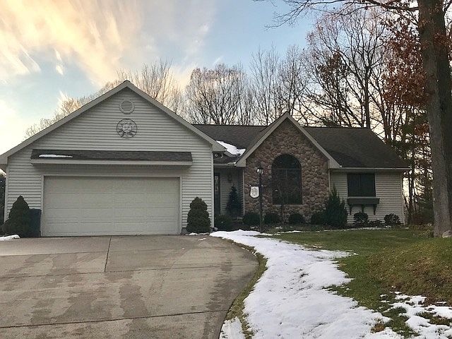 1st image of 1041 N Emily Kay Ct
