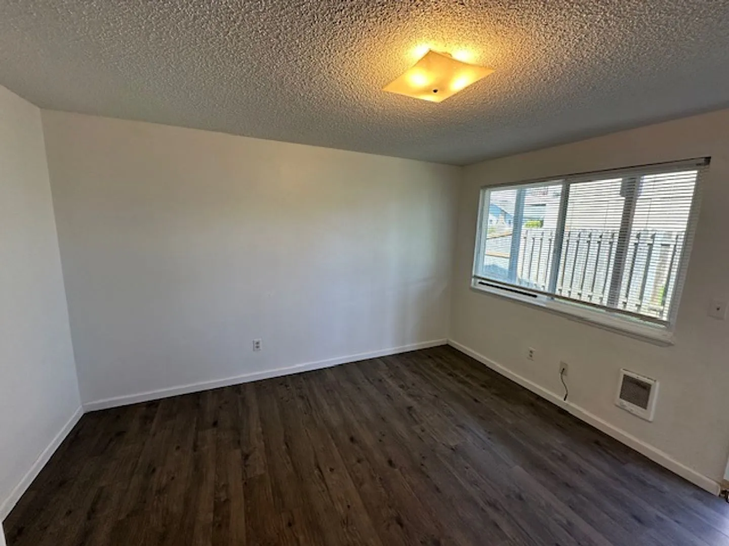 521-563 Madison Street SE — Photo 3