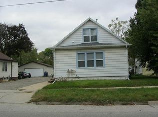 416 Oakland Ave, Waterloo, IA 50703