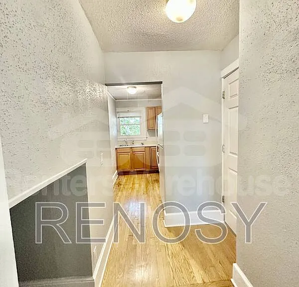 2300 Beaver Ave #4 — Photo 11