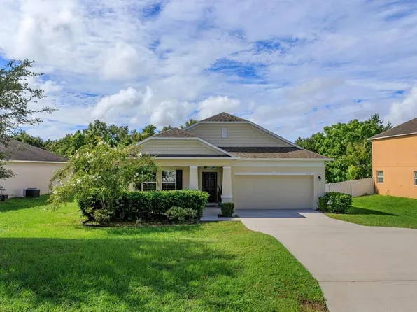 1807 Forest Glen Dr, Fruitland Park, FL 34731