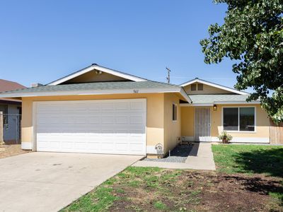 561 S S Street, Tulare, CA, 93274