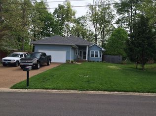 241 Kathleen Ct, Clarksville, TN 37043