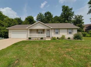 1500 Kelly Ct, Washington, MO 63090