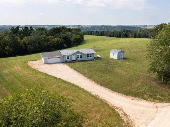 S3442 Haugrud Ridge ROAD, La Farge, WI 54639