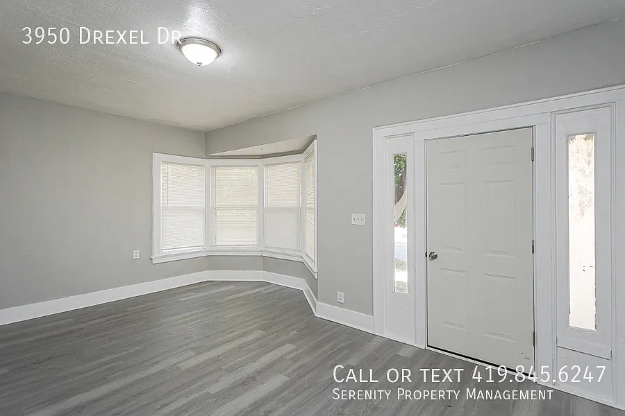 Love at First Sight on Drexel Dr- 1 Bed Available — Photo 2
