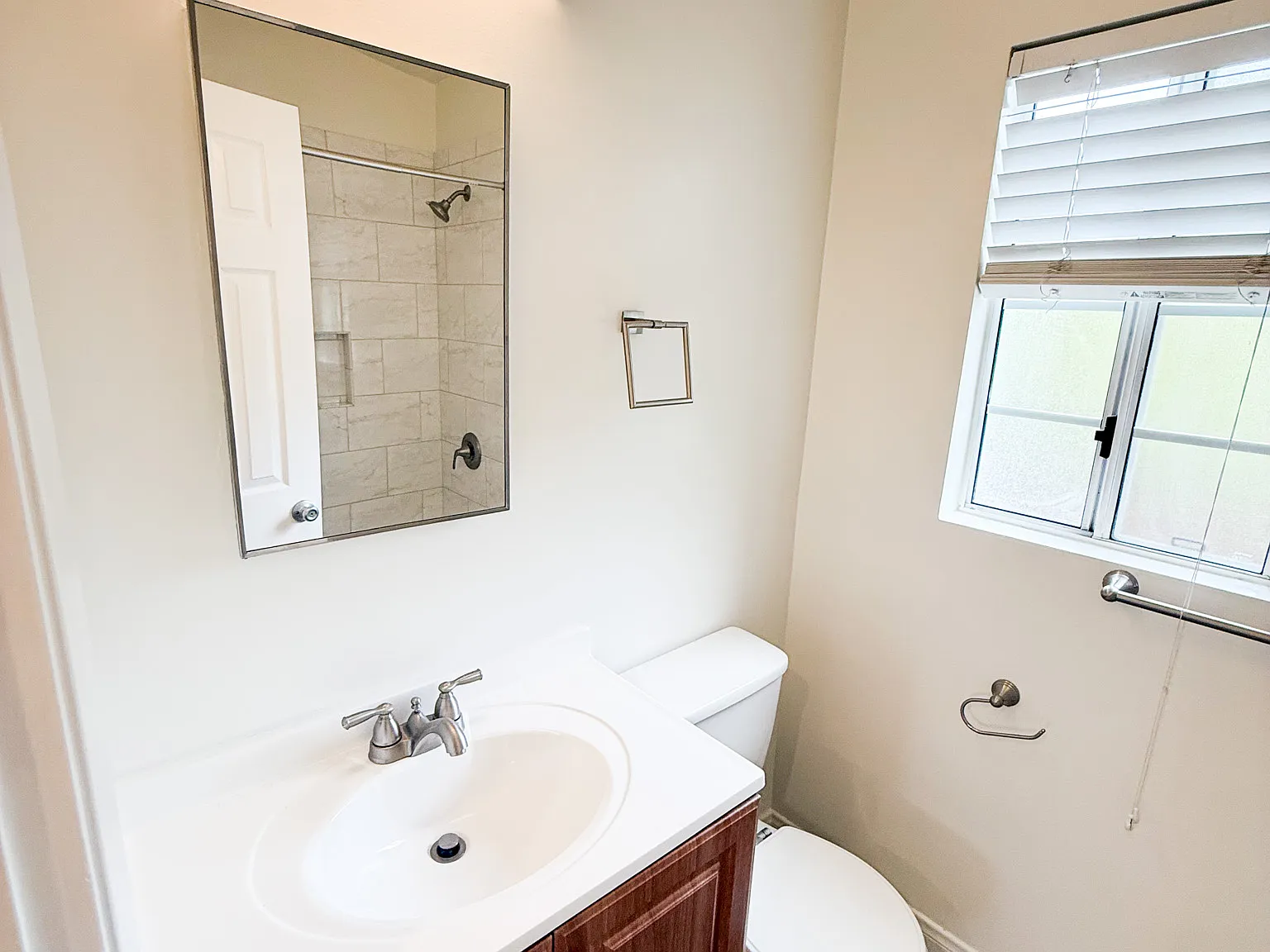 Studio, 450 sqft, $1,750 — Photo 4