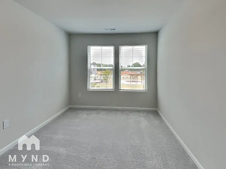 113 Peebles Dr — Photo 19