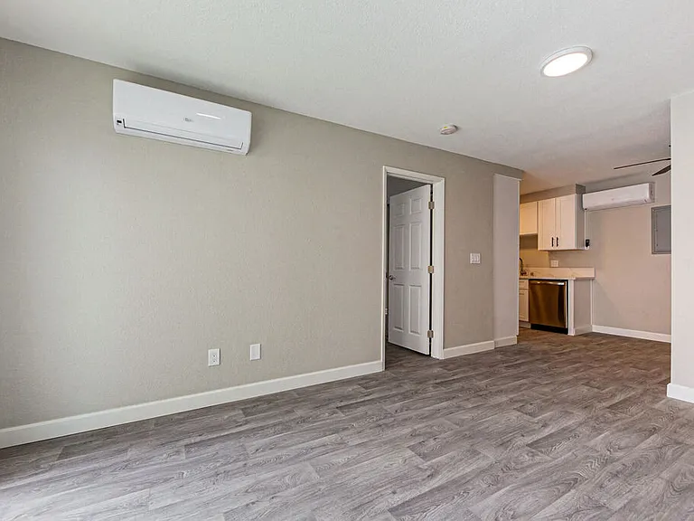 Citra Apartments — Photo 21