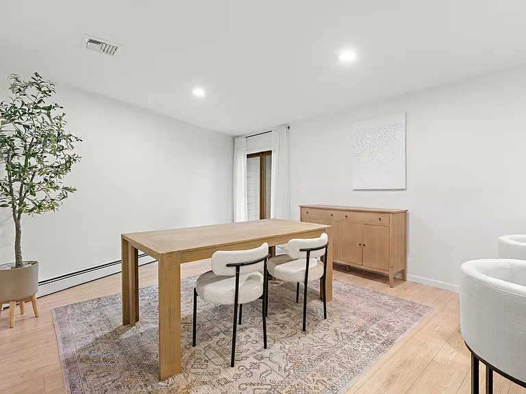 11A Riverview Cir #11A — Photo 9